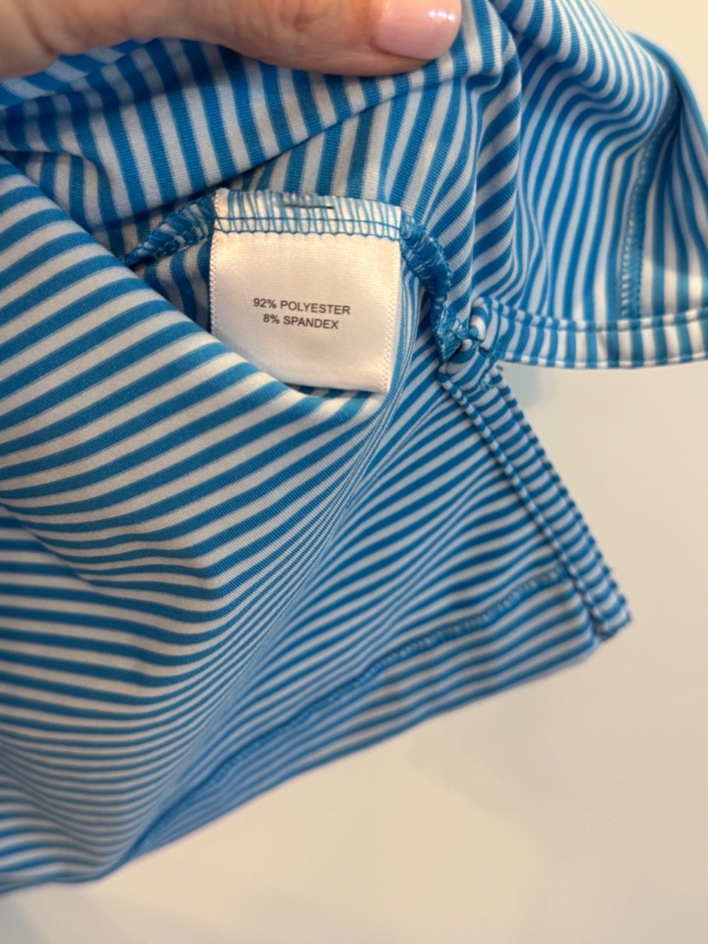 Peter Millar Men's golf polo, with Country Club logo Men's Large - Picture 6 of 7